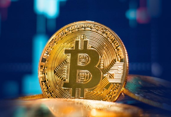美国与伊朗战争情绪:油价飙升究竟对比特币产生了什么影响?